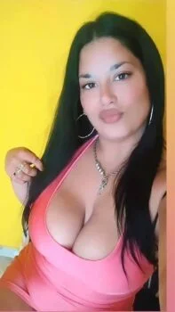 escort rubi congreso tetona ()
