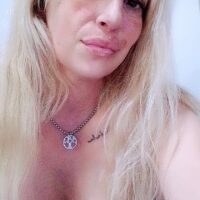 escort rubia emma caballito ()