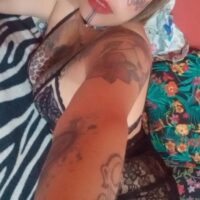 escort aki chica punk villa urquiza hoteles 