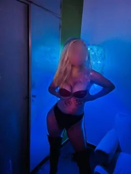escort barby la polaca floresta strippers 
