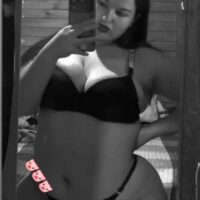 escort mia 21 florencio varela besos 