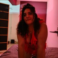 escort rubi 35 moron lluvia dorada 