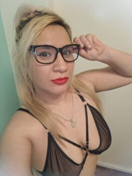 escort isabella recoleta strap on 