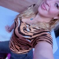 putas debby claypole besos 